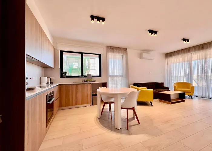 Mackenzie Seaside Apartmán *